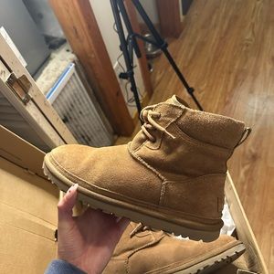 Ugg chestnut Neumel Boots